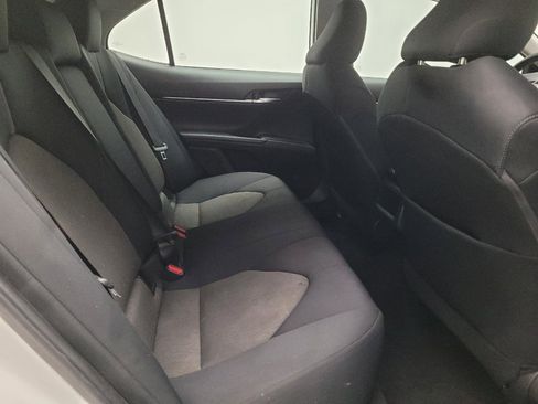 Used 2022 Toyota Camry LE FWD image 19