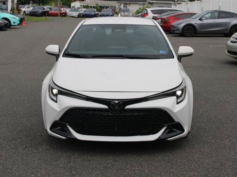 Used 2025 Toyota Corolla SE FWD image 3