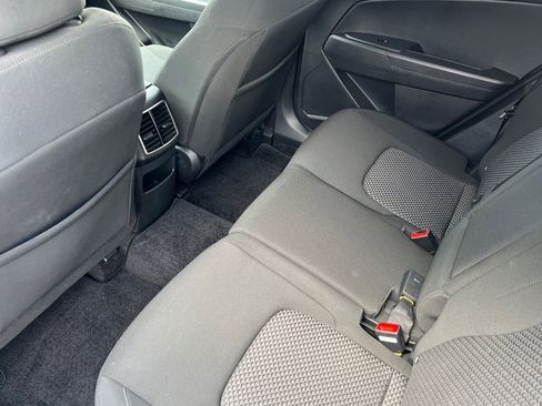 Used 2025 Kia Sportage LX image 13