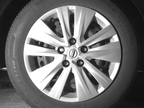 Used 2025 Nissan Sentra S FWD image 15