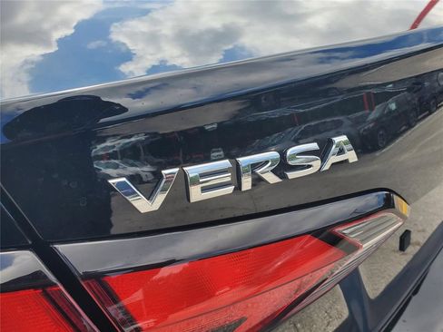 New 2025 Nissan Versa SV w/ Trunk Package FWD image 9
