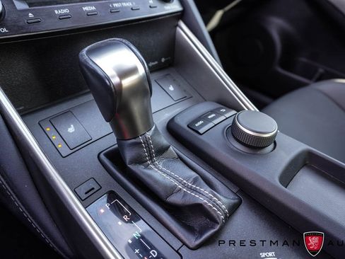 Used 2018 Lexus IS 300 AWD image 38