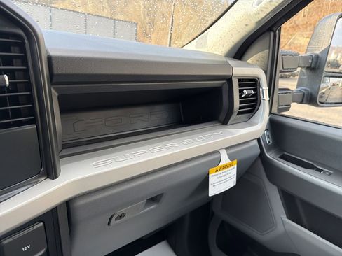 New 2026 Ford F250 XL w/ STX Appearance Package AWD/4WD image 23