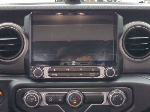 Used 2021 Jeep Wrangler Unlimited Sport AWD/4WD image 18