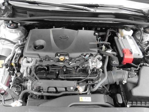 Used 2023 Toyota Camry XSE FWD image 23