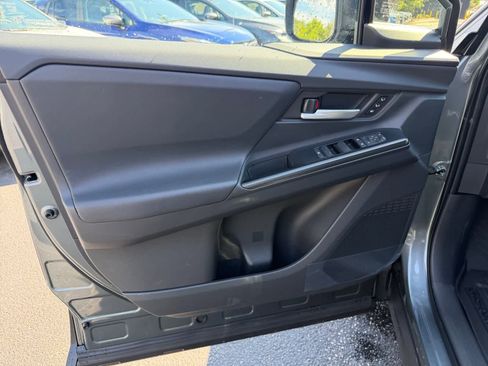 New 2026 Subaru Uncharted AWD image 18