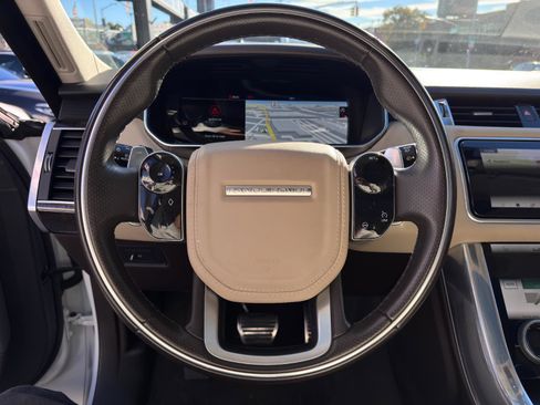 Used 2022 Land Rover Range Rover Sport HSE Silver Edition image 17