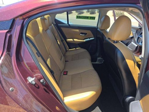 Used 2022 Nissan Sentra SV w/ SV Premium Package FWD image 10