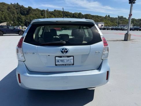 Used 2015 Toyota Prius V Two FWD image 4