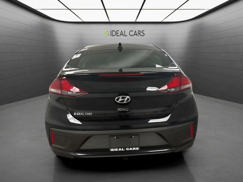 Used 2017 Hyundai Ioniq Blue FWD image 6