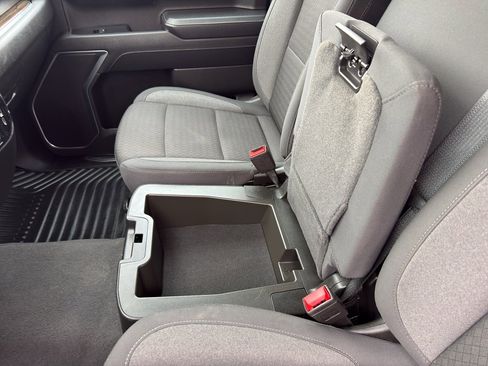 Used 2025 Chevrolet Silverado 1500 LT AWD/4WD image 19