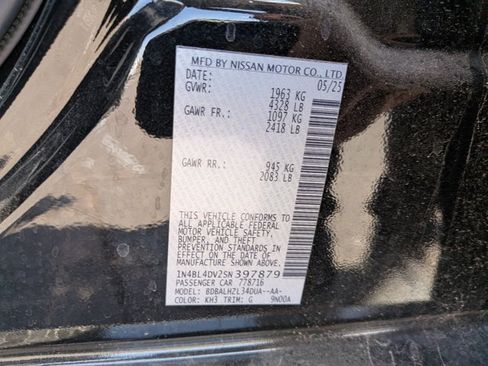 Used 2025 Nissan Altima 2.5 SV FWD image 16