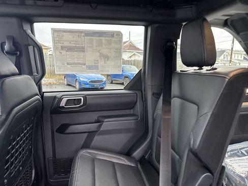 New 2025 Ford Bronco Badlands image 13