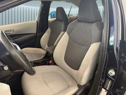 Used 2020 Toyota Corolla LE FWD image 21