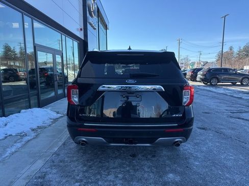 Used 2023 Ford Explorer Limited w/ Limited Technology Package image 4