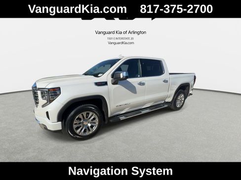 Used 2023 GMC Sierra 1500 Denali w/ Technology Package AWD/4WD image 4