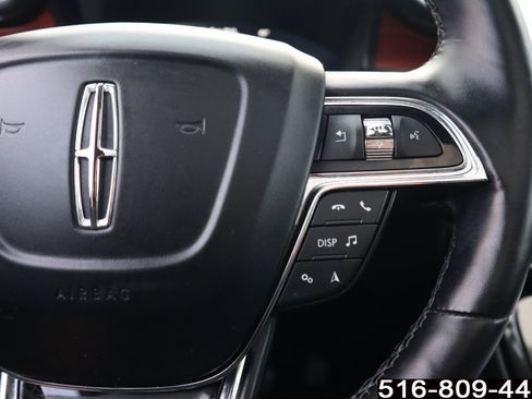 Used 2022 Lincoln Nautilus Reserve image 18