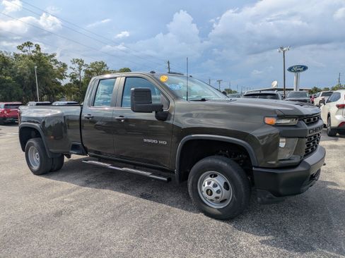 Used 2022 Chevrolet Silverado 3500 W/T AWD/4WD image 2