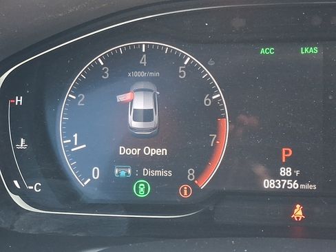 Used 2018 Honda Accord EX image 24