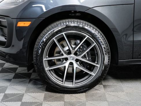 New 2026 Porsche Macan image 33