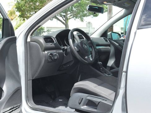 Used 2011 Volkswagen Golf TDI FWD image 21