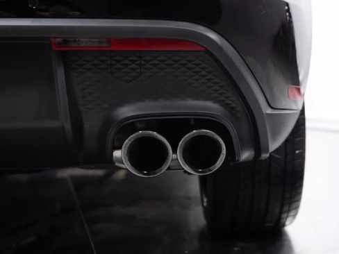 Certified 2026 Porsche Macan AWD/4WD image 20