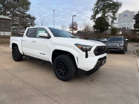 New 2026 Toyota Tacoma SR5 image 8