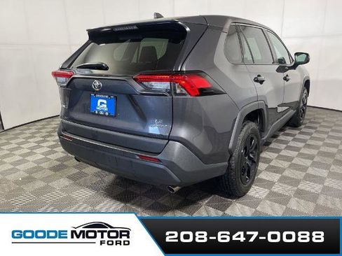 Used 2022 Toyota RAV4 LE AWD/4WD image 6