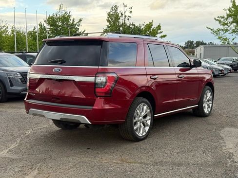 Used 2019 Ford Expedition Platinum AWD/4WD image 4