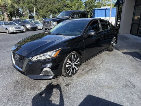 Used 2020 Nissan Altima 2.5 SR FWD image 3