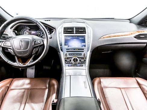 Used 2020 Lincoln MKZ Reserve w/ Monochromatic Package FWD image 18