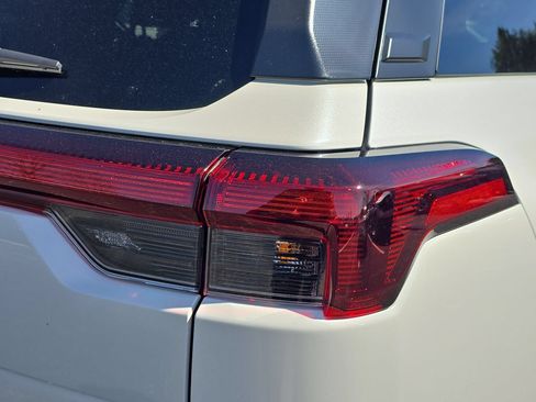 New 2026 Subaru Outback Limited w/ Premium/Limited Plus Package AWD/4WD image 26