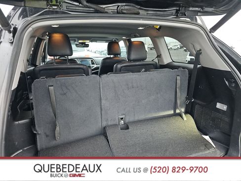 Used 2017 Toyota Highlander Limited image 16