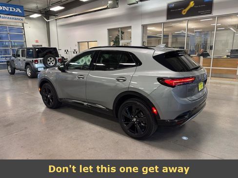 Used 2023 Buick Envision Essence w/ Technology Package I image 3