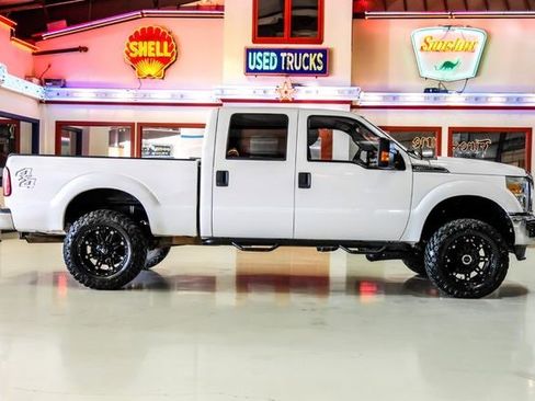 Used 2015 Ford F250 XLT w/ XLT Interior Package image 10