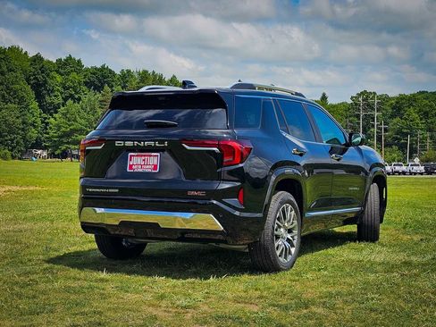 New 2026 GMC Terrain Denali w/ LPO, Floor Liner Package AWD/4WD image 3