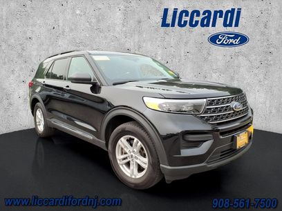 Certified 2024 Ford Explorer XLT w/ Class IV Trailer Tow Package