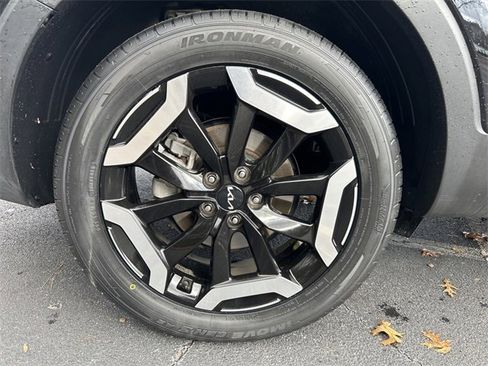 Used 2023 Kia Telluride S w/ S Sunroof Package image 32