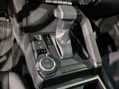 Used 2025 Toyota Tacoma SR5 image 32