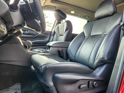 Certified 2026 Subaru Ascent Bronze Edition AWD/4WD image 7