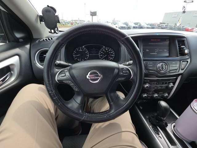 Used 2020 Nissan Pathfinder SV w/ Rock Creek Edition FWD image 15