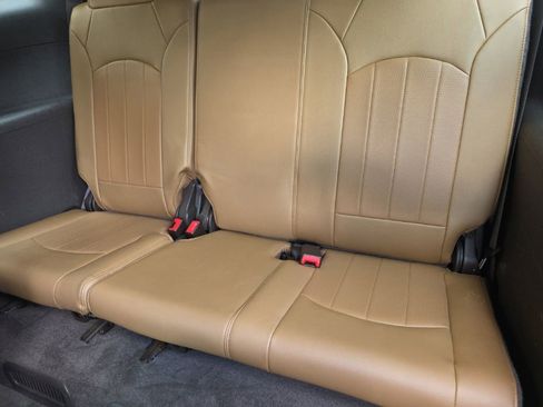 Used 2015 Buick Enclave Leather AWD/4WD image 17