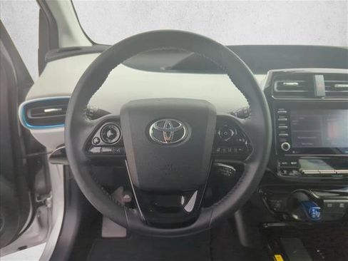 Used 2021 Toyota Prius XLE image 15
