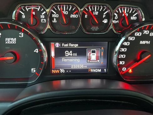 Used 2015 GMC Sierra 2500 SLT w/ Duramax Plus Package AWD/4WD image 20