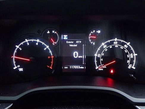 Used 2022 Toyota 4Runner SR5 image 22