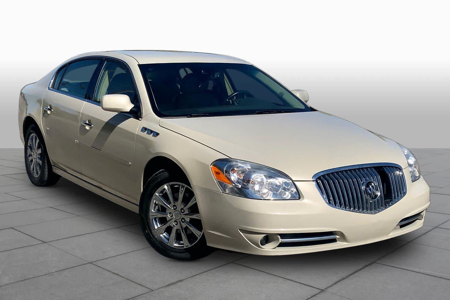 Used 2010 Buick Lucerne CXL FWD image 3