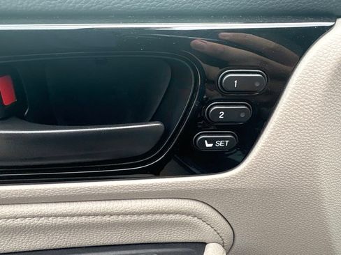Certified 2026 Honda Odyssey Touring image 11