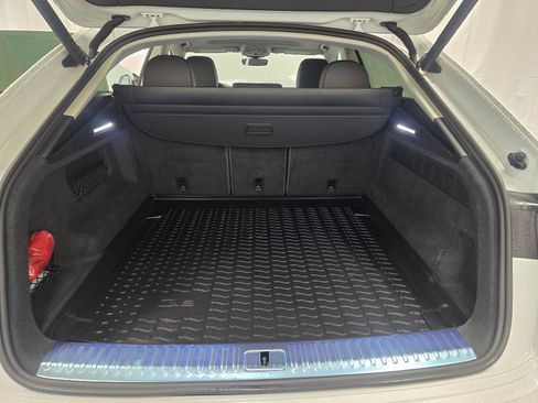 Certified 2025 Audi Q8 Premium Plus w/ Premium Plus Package image 11