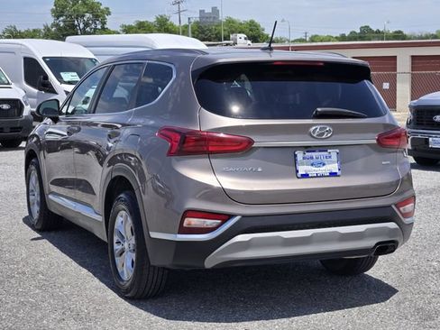 Used 2019 Hyundai Santa Fe SE AWD/4WD image 5