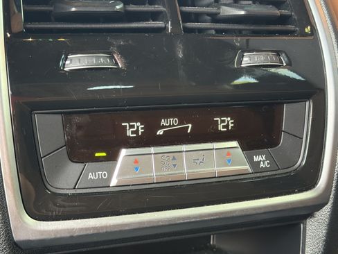 Used 2022 BMW X6 xDrive40i w/ Luxury Seating Package AWD/4WD image 24